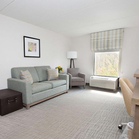 Hampton Inn Raynham-Taunton Экстерьер фото