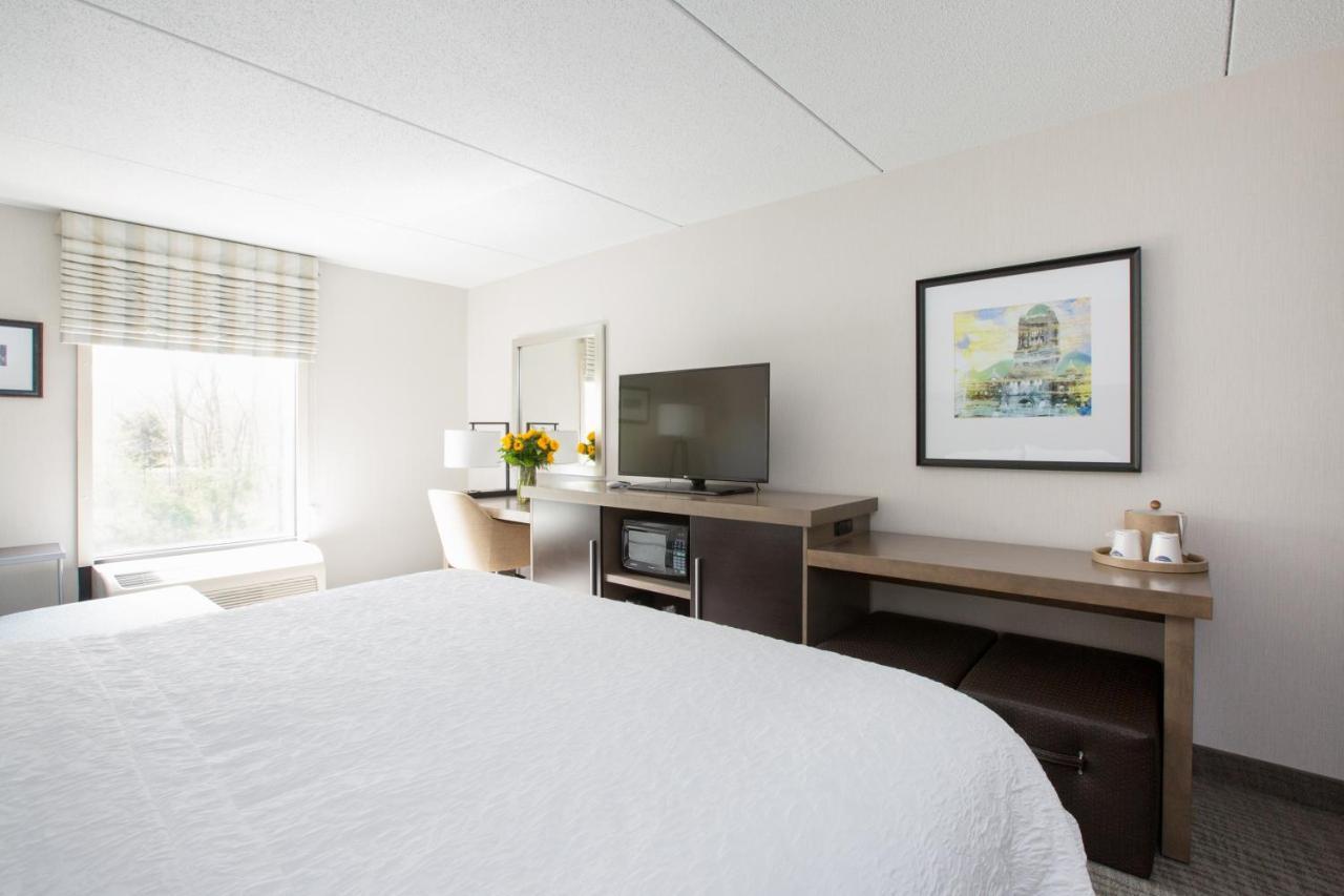 Hampton Inn Raynham-Taunton Экстерьер фото