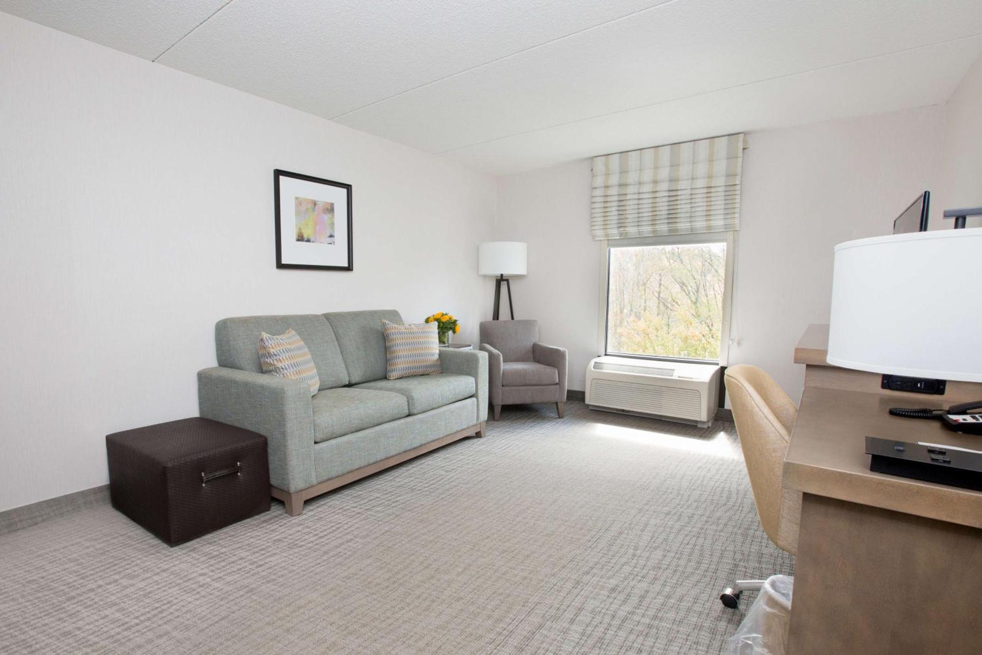 Hampton Inn Raynham-Taunton Экстерьер фото
